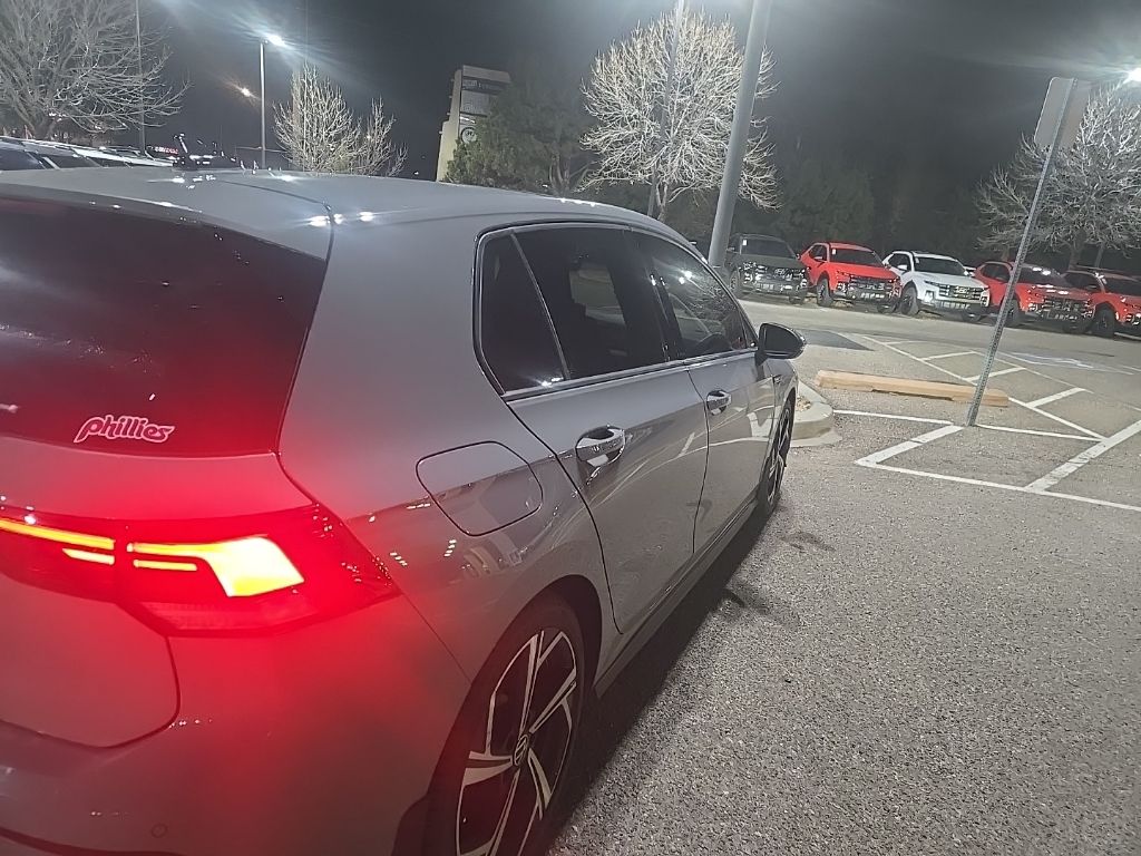 2024 Volkswagen Golf GTI SE photo 3