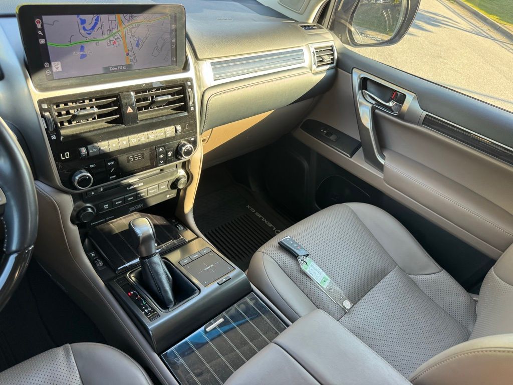 2023 Lexus GX 460 Luxury photo 31