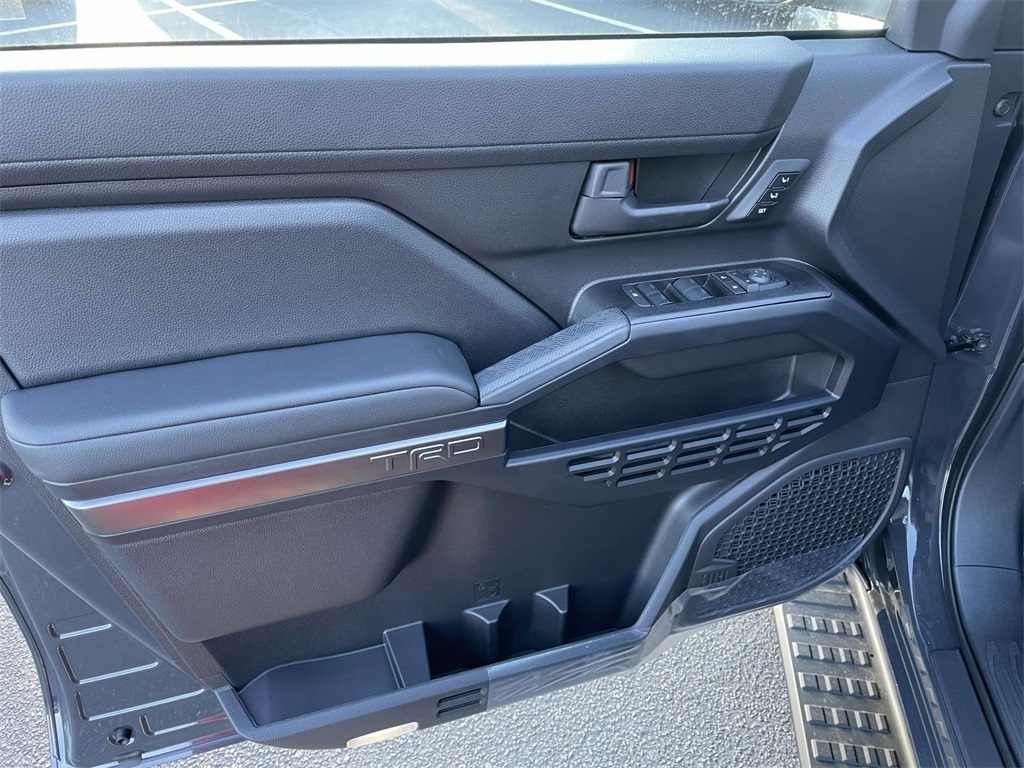 2025 Toyota 4Runner TRD Off-Road Premium photo 15