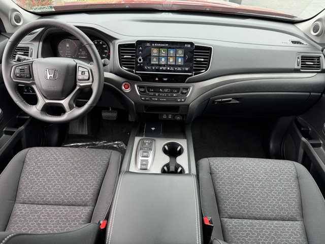 2025 Honda Ridgeline Sport photo 3