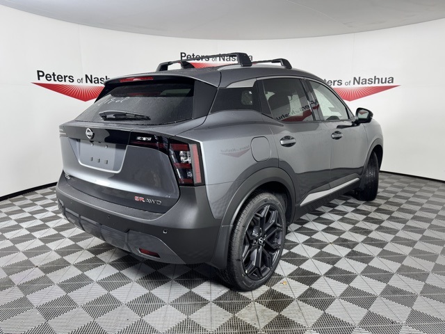 2026 Nissan Kicks SR photo 3