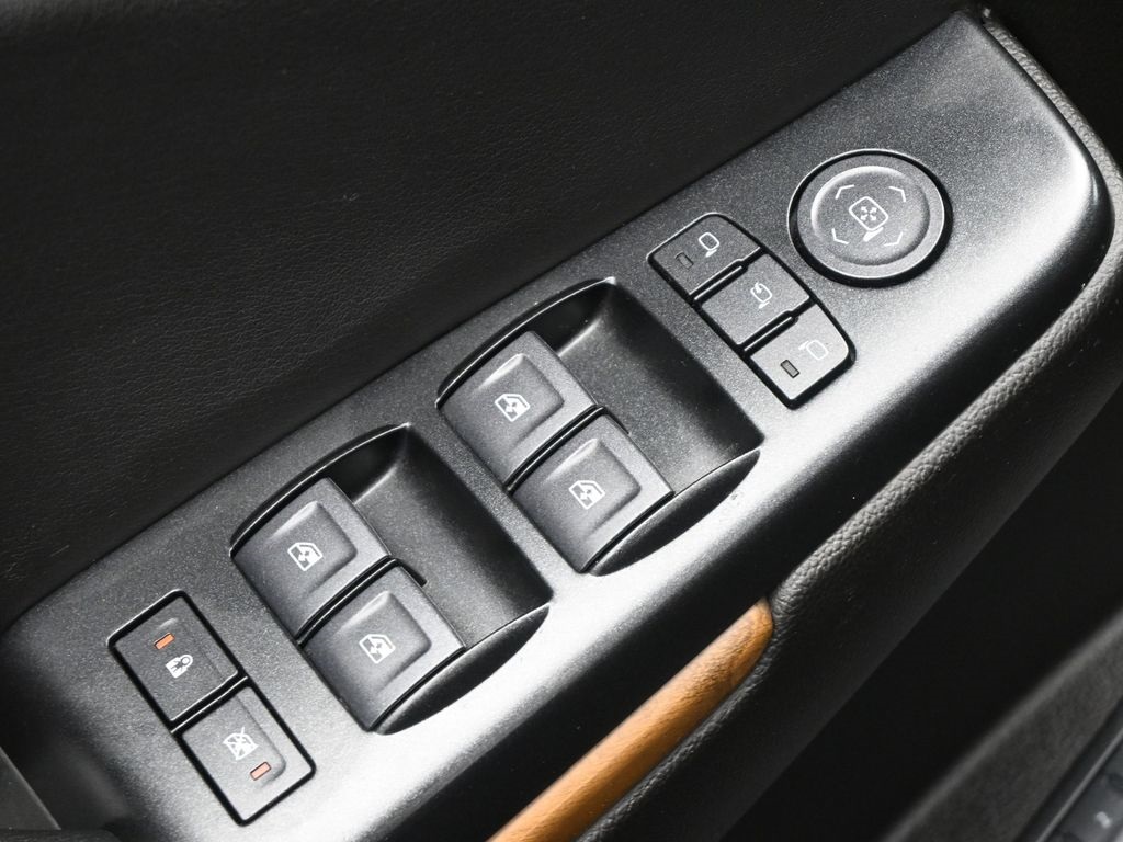 2019 Gmc Yukon Denali photo 18
