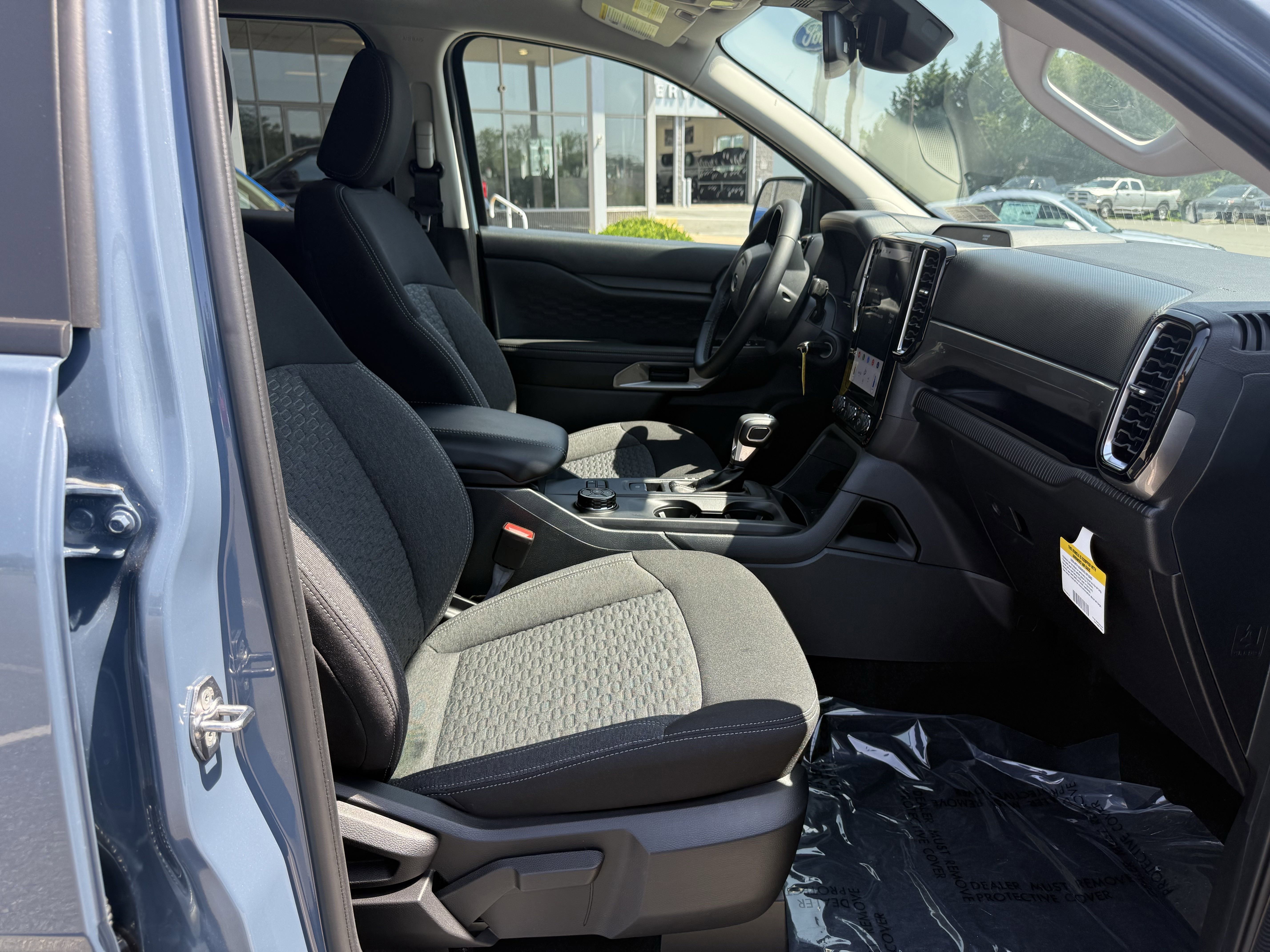 2025 Ford Ranger XLT photo 33