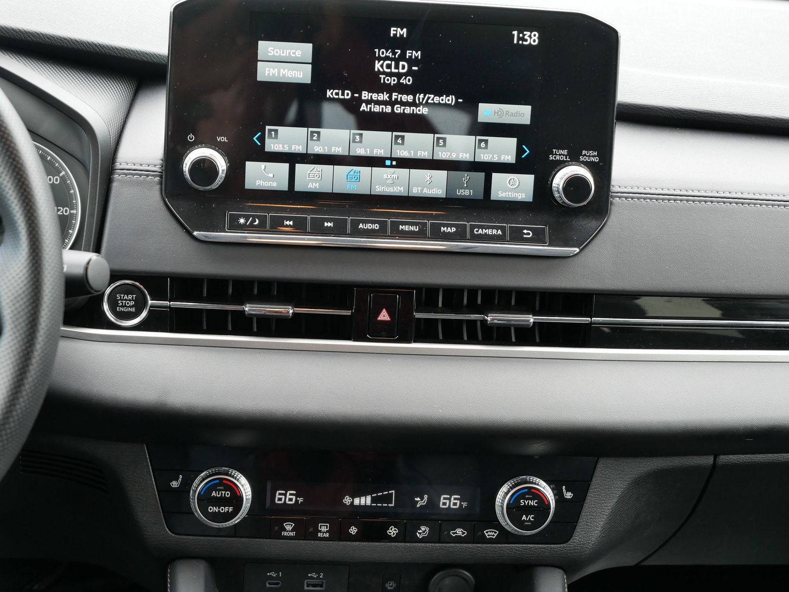 2024 Mitsubishi Outlander SE photo 16