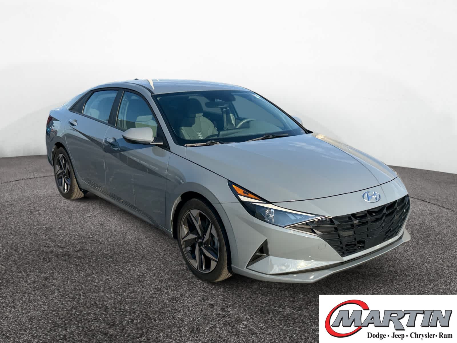 2023 Hyundai Elantra SEL photo 7