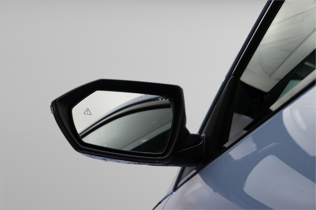 2025 Hyundai Elantra N Base photo 3