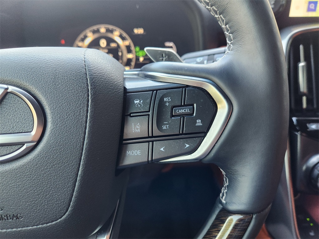 2023 Lexus LX 600 Ultra Luxury photo 25