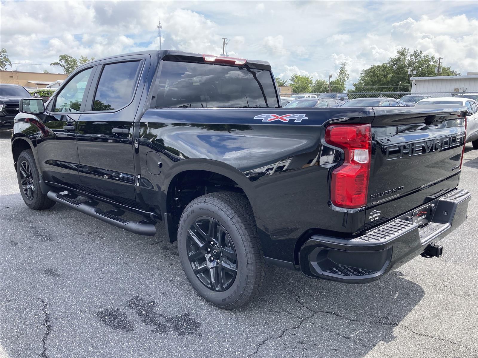 2026 Chevrolet Silverado 1500 Custom photo 4