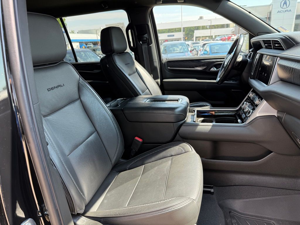 2022 Gmc Yukon XL Denali photo 16