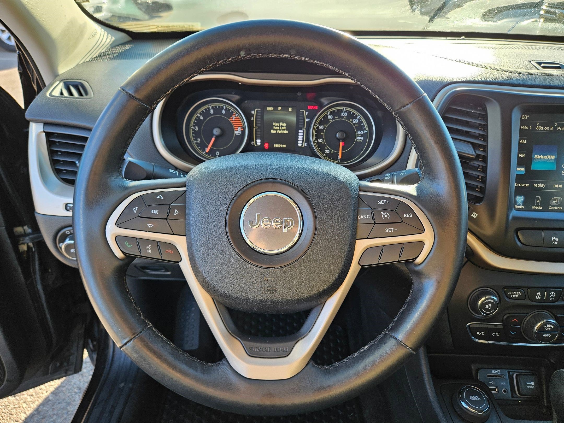 2016 Jeep Cherokee Latitude photo 14