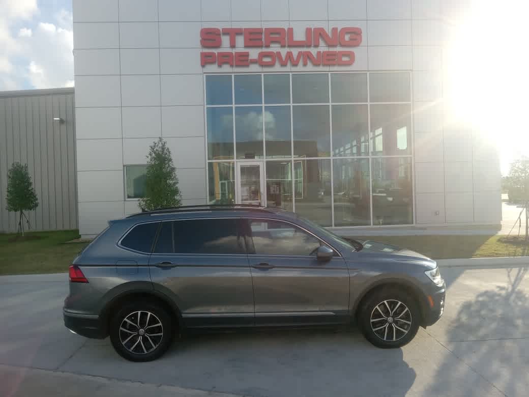 2021 Volkswagen Tiguan SE's photo