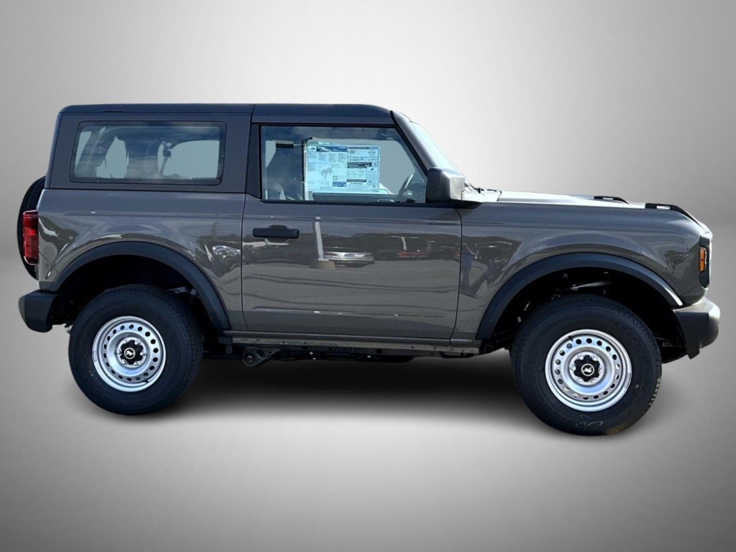 2025 Ford Bronco Base photo 4