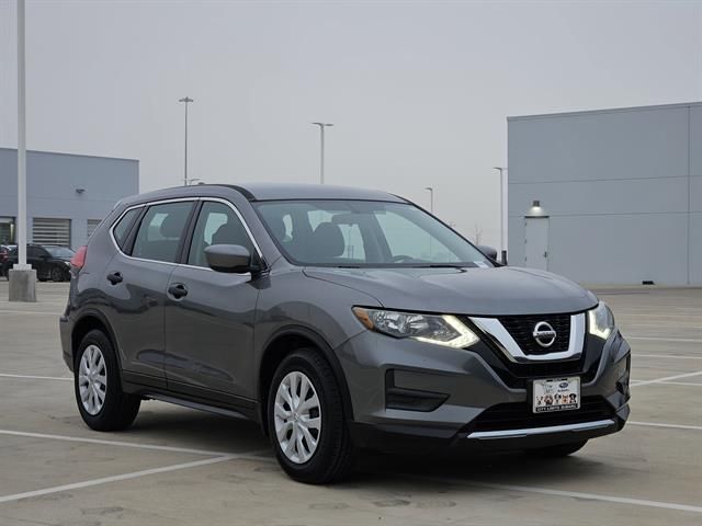 Used 2017 Nissan Rogue S with VIN 5N1AT2MT2HC796445 for sale in Buda, TX