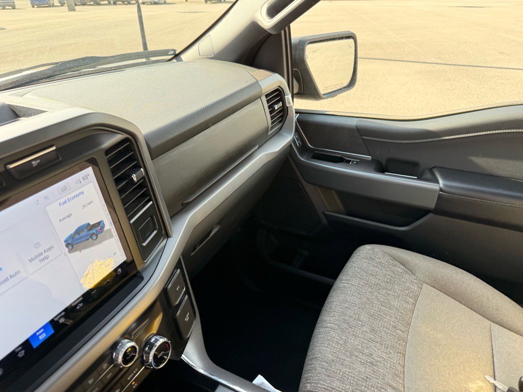 2024 Ford F-150 XLT photo 11