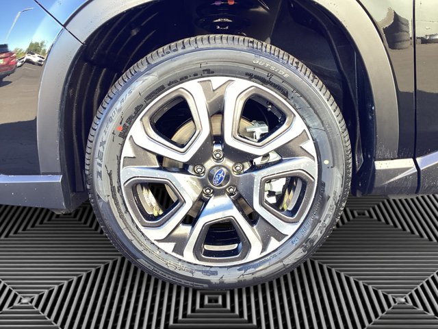 2025 Subaru Ascent Touring photo 11