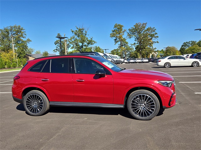 2026 Mercedes Benz GLC 300 4MATIC photo 2