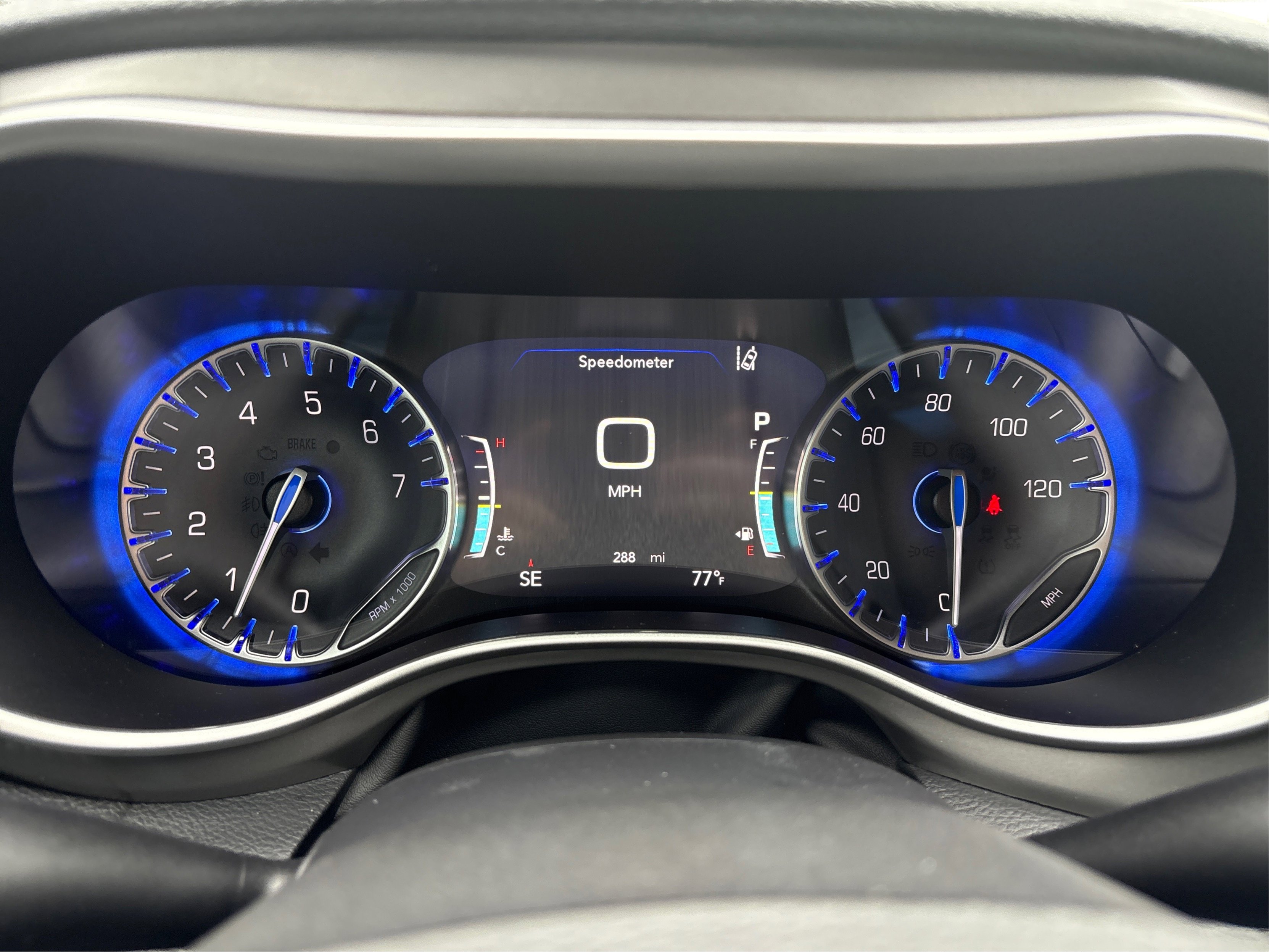 2025 Chrysler Pacifica photo 12