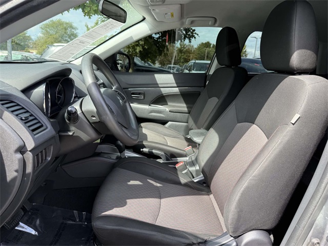 2019 Mitsubishi Outlander Sport ES photo 13