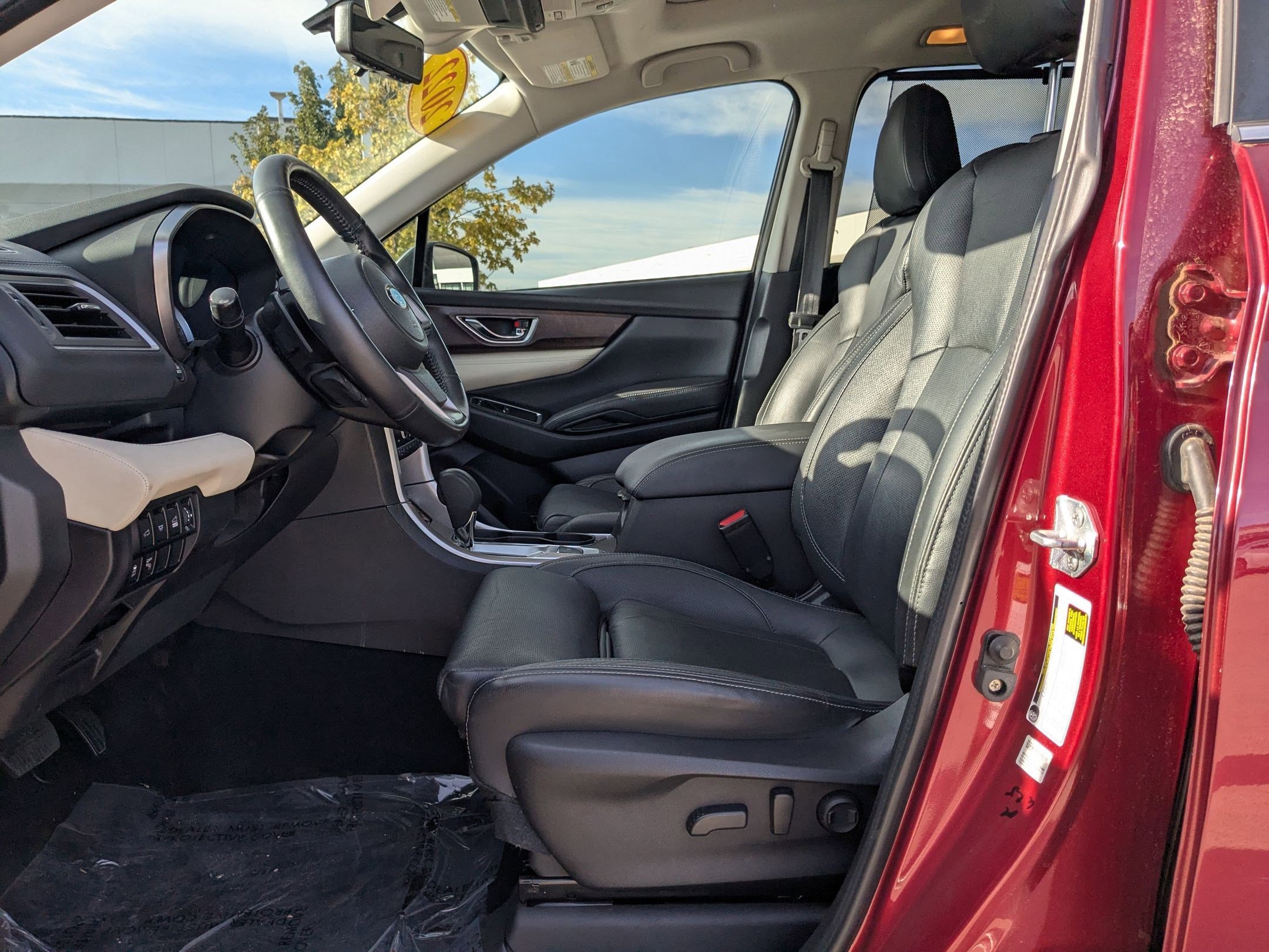 2022 Subaru Ascent Touring photo 18