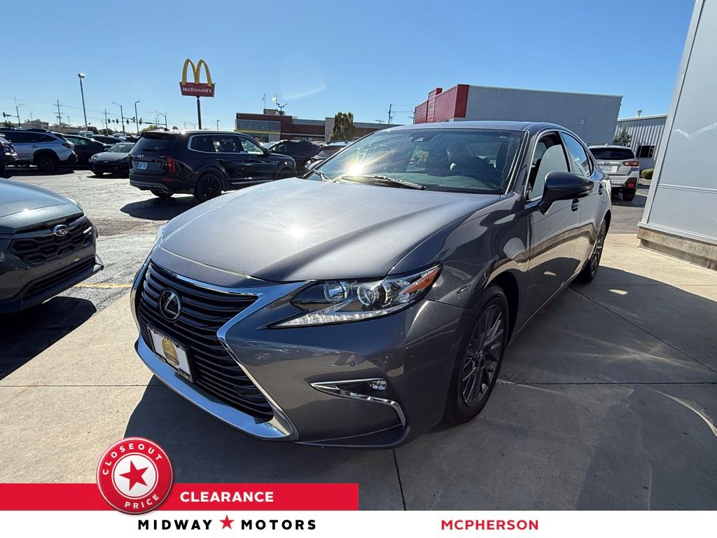 2018 Lexus ES 350's photo