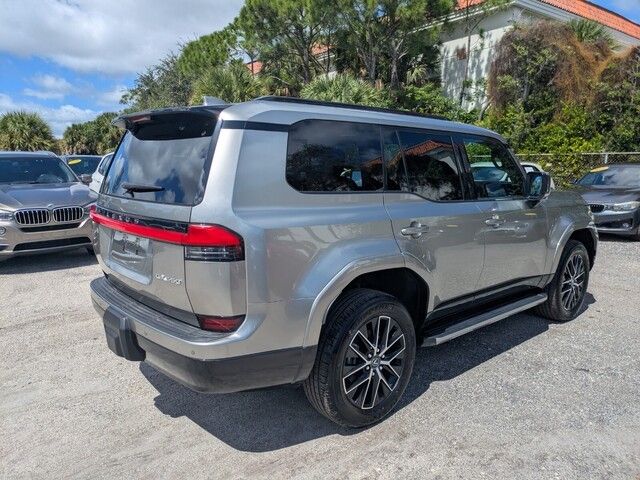 2024 Lexus GX 550 photo 4