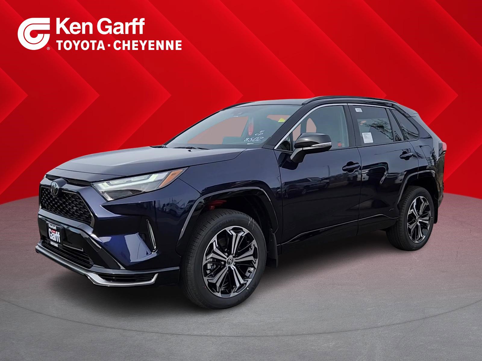 2025 Toyota RAV4 XSE's photo