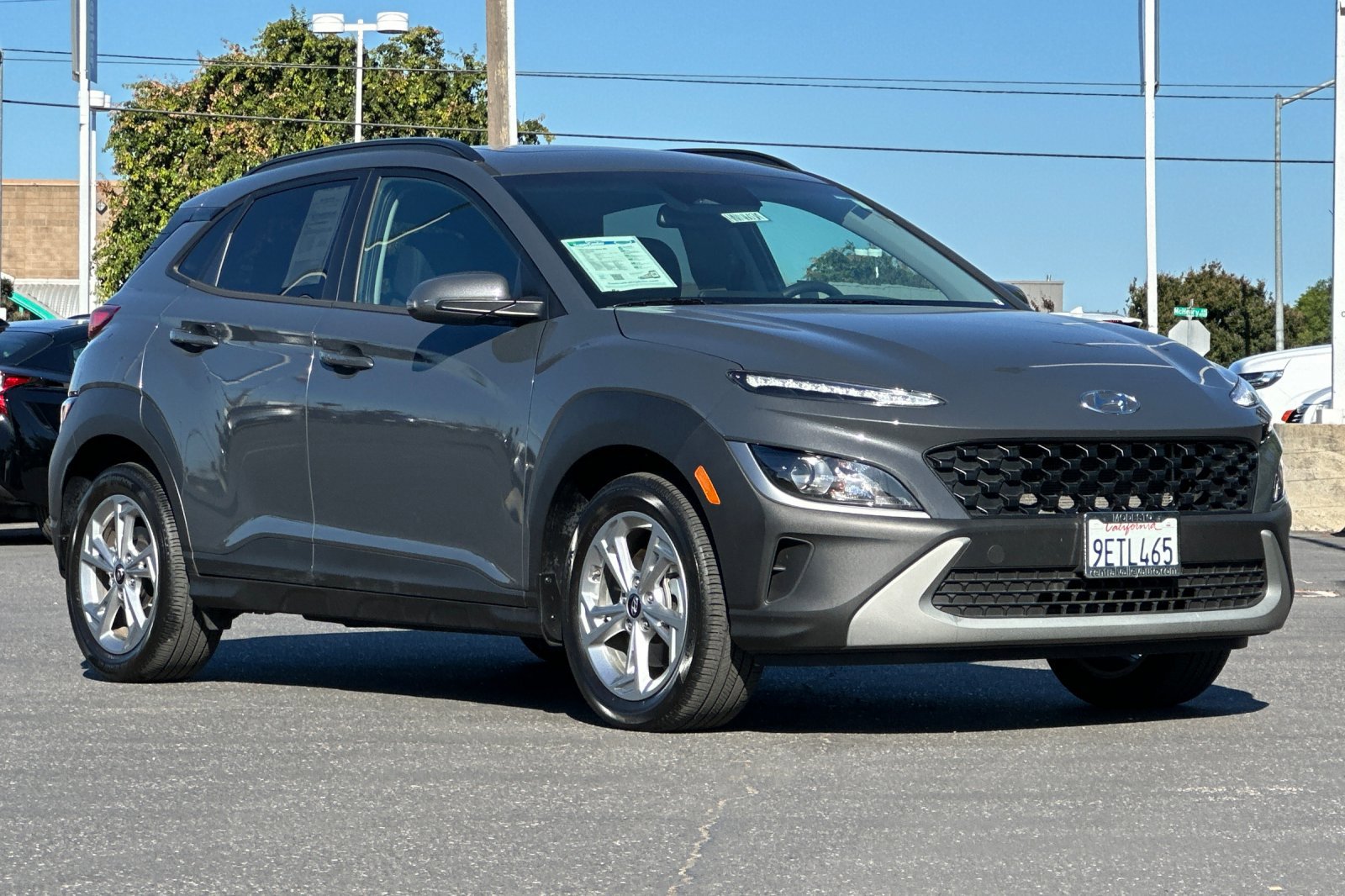 2023 Hyundai Kona SEL photo 2