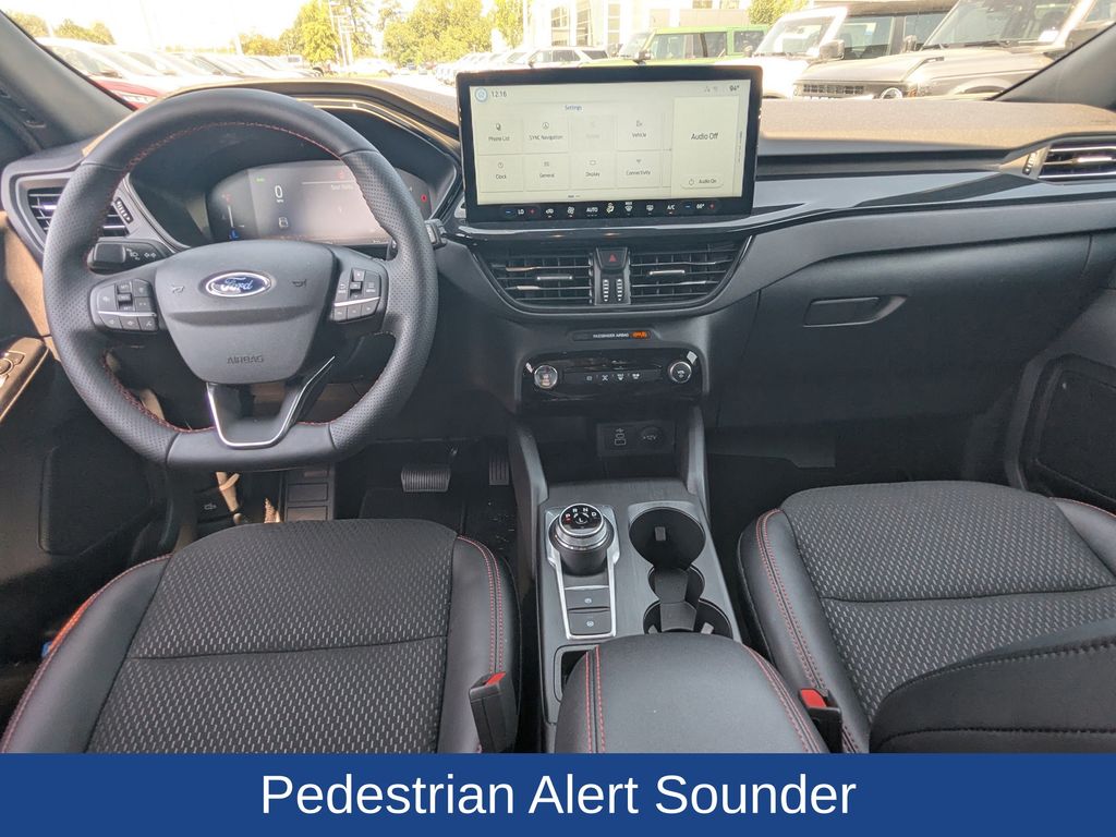 2025 Ford Escape Hybrid ST-Line photo 9
