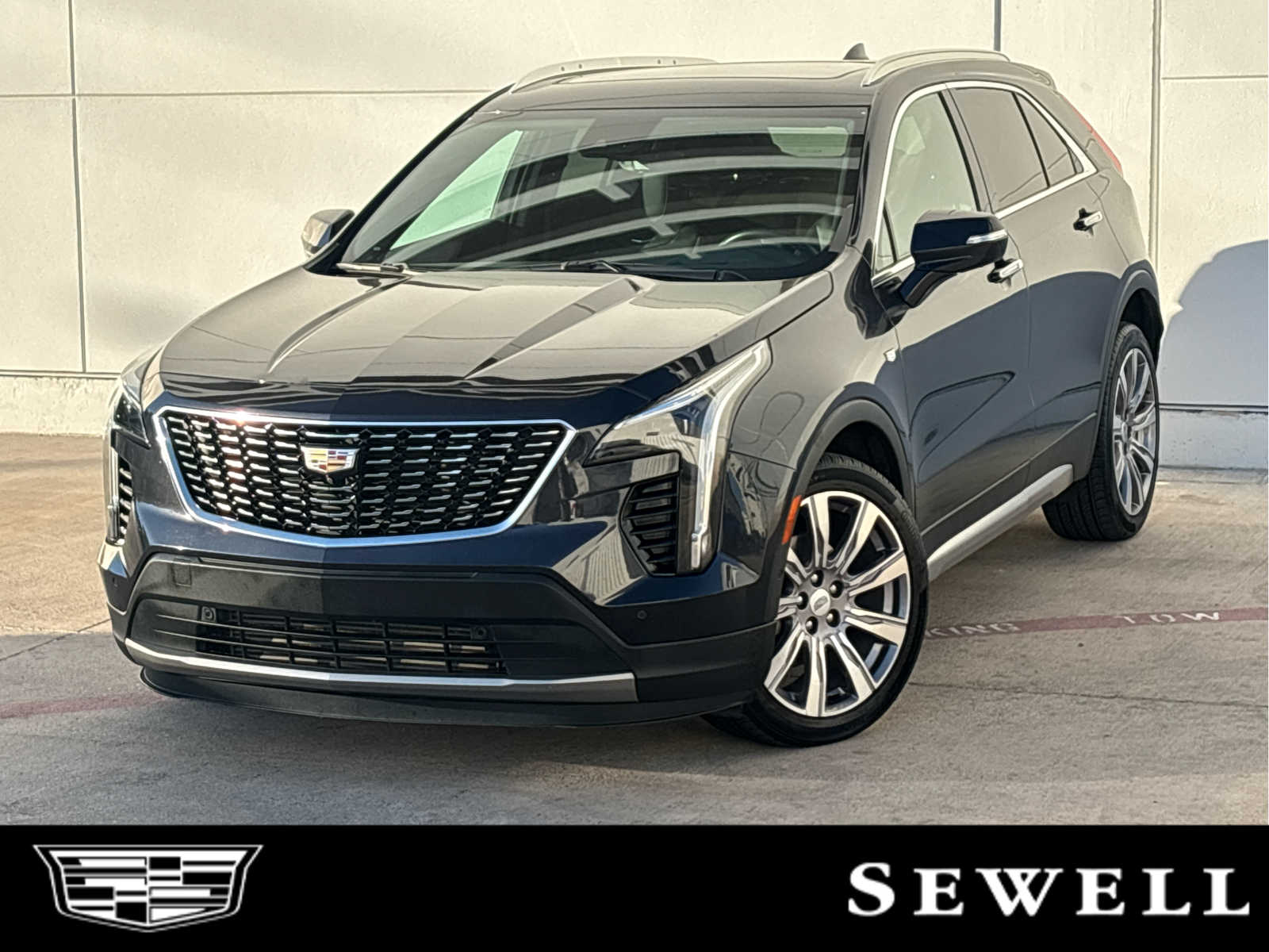 2023 Cadillac XT4 Premium Luxury's photo