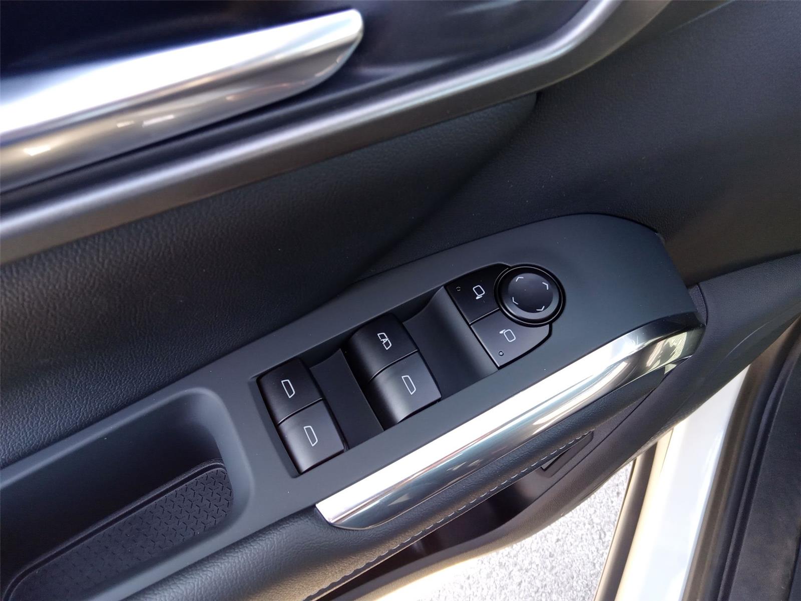 2026 Chevrolet Traverse photo 14