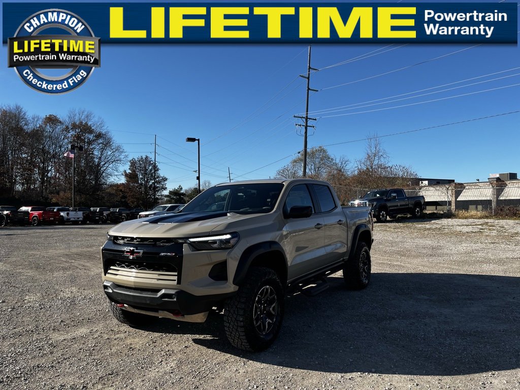 2024 Chevrolet Colorado ZR2's photo