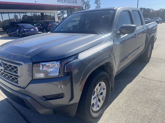 2024 Nissan Frontier SV's photo