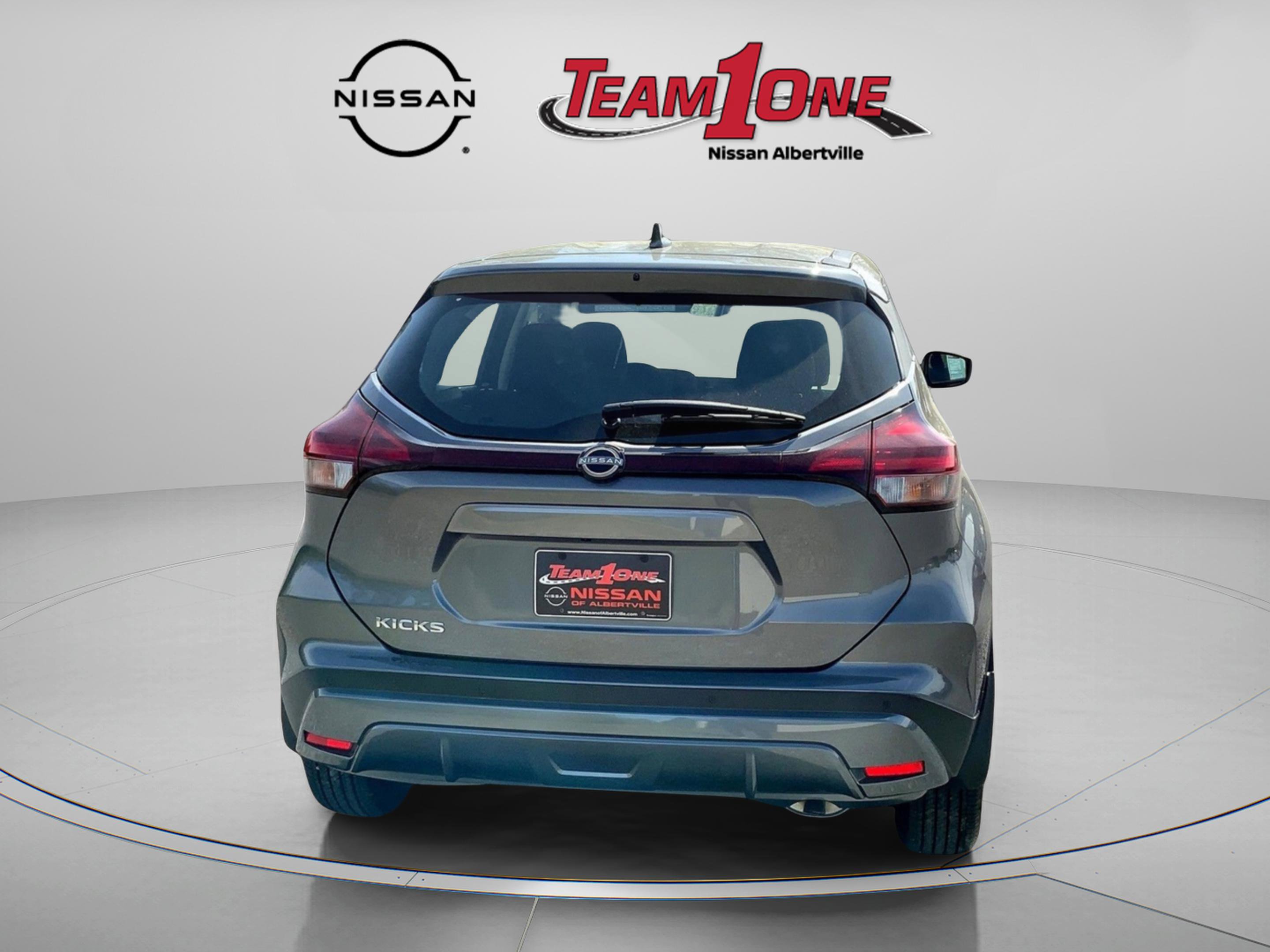 2025 Nissan Kicks Play S photo 4