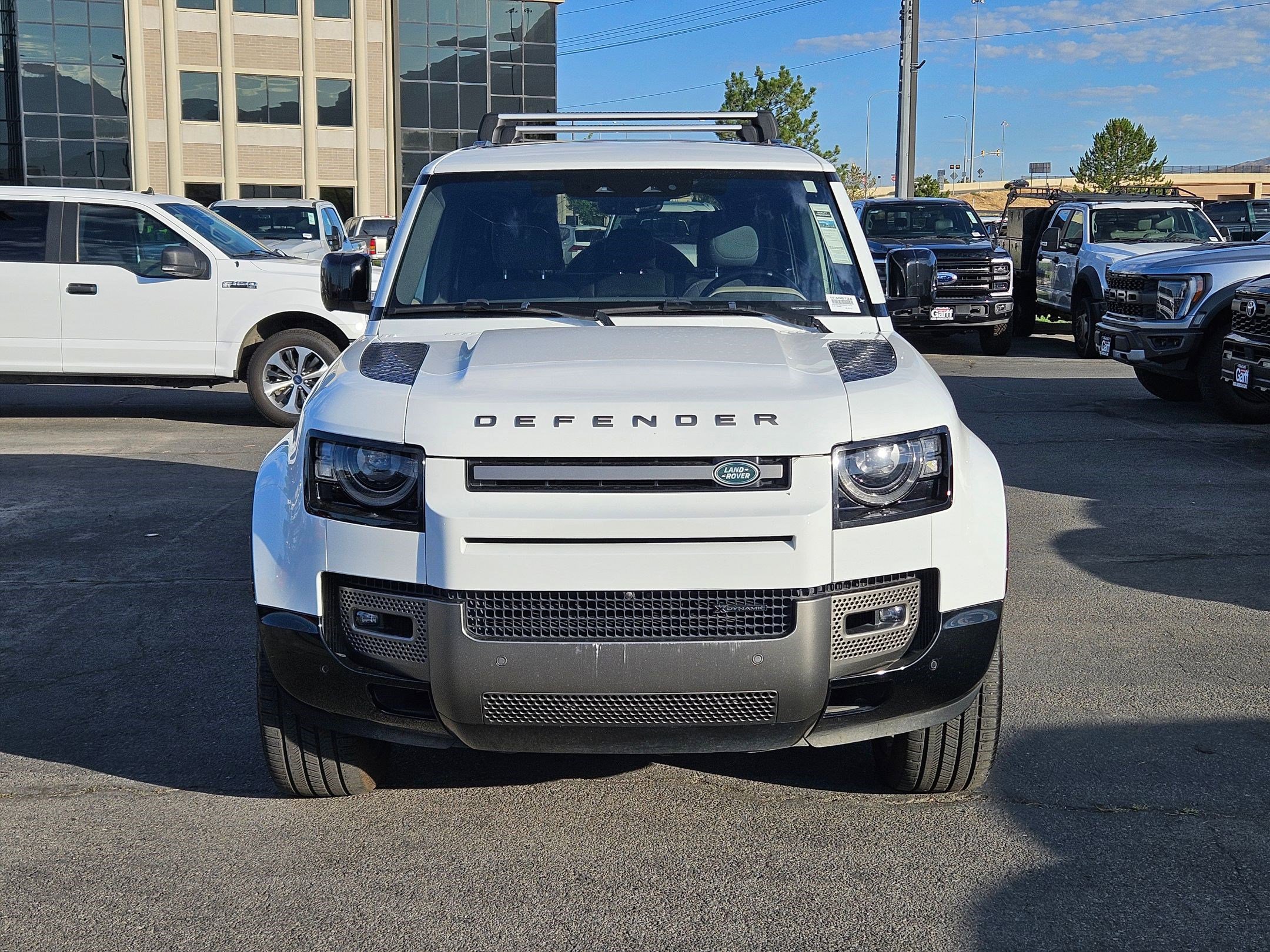 2022 Land Rover Defender X-Dynamic HSE photo 7