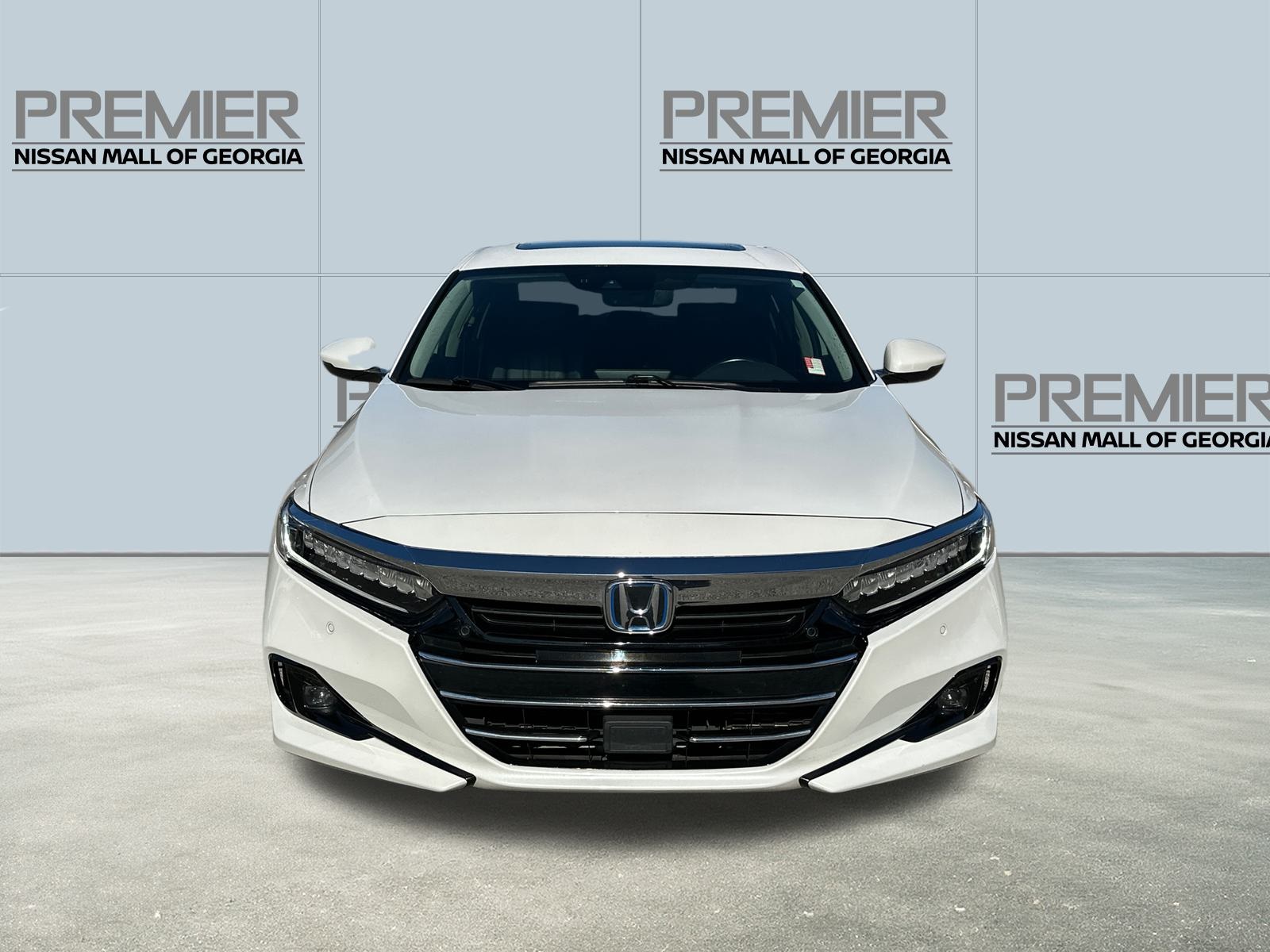 2022 Honda Accord Hybrid Touring photo 2