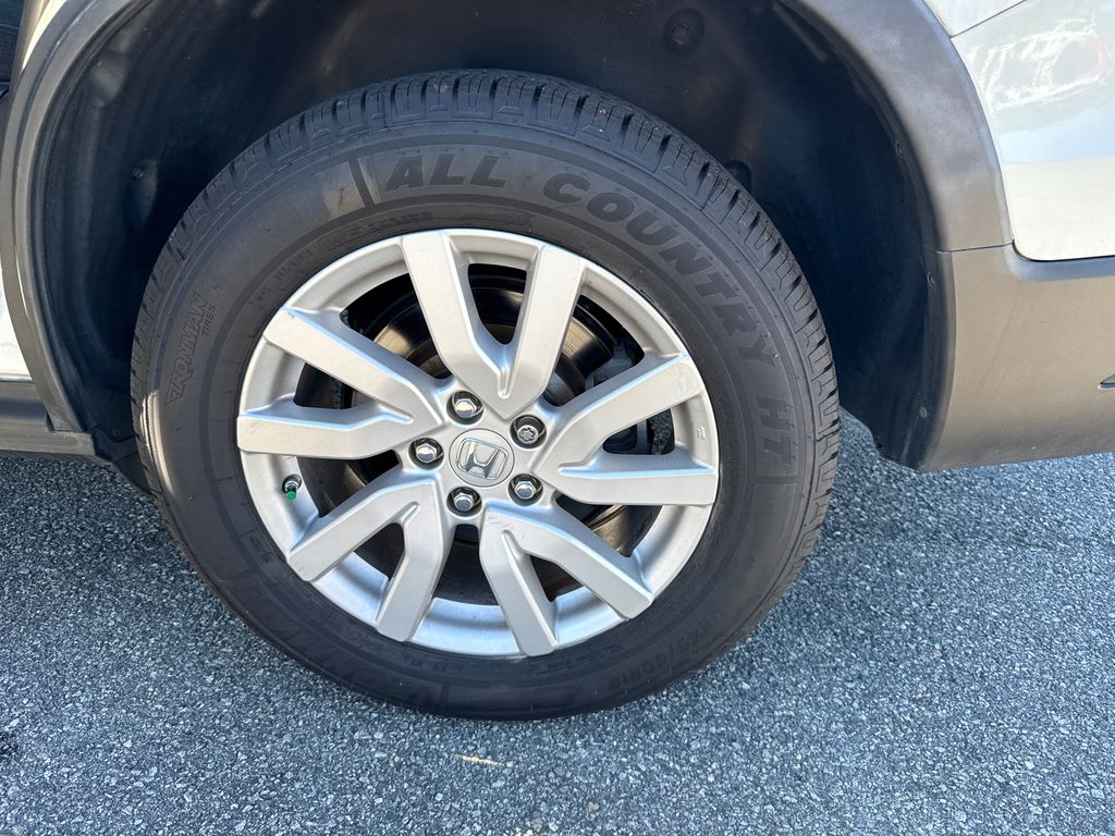 2019 Honda Pilot LX photo 18
