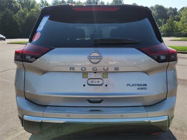 2026 Nissan Rogue Platinum photo 2