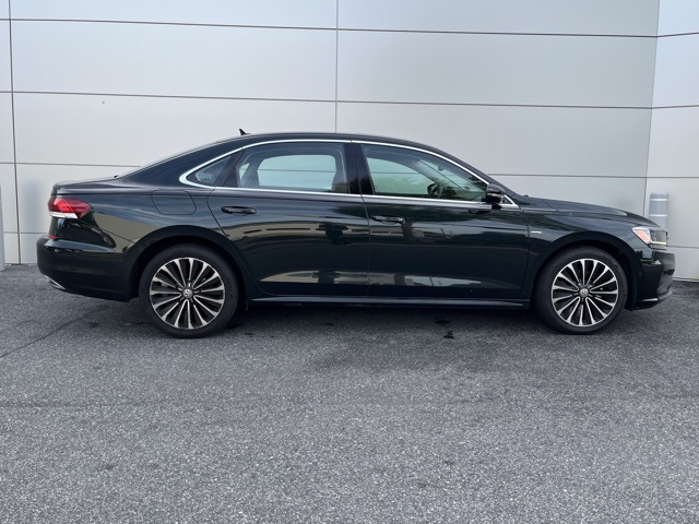 2022 Volkswagen Passat 2.0T Limited photo 22