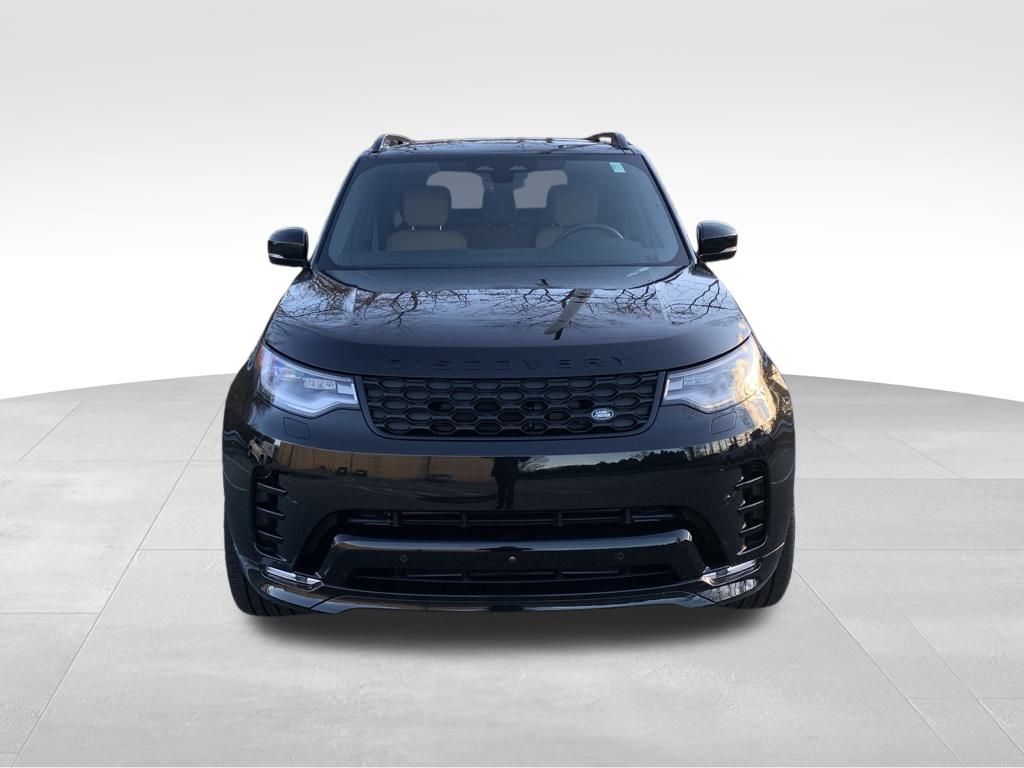 2025 Land Rover Discovery SE photo 2