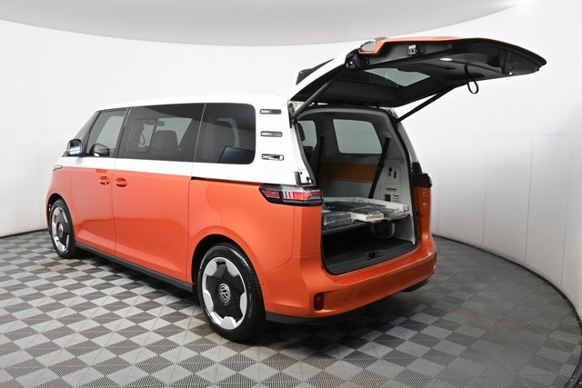 2025 Volkswagen ID. Buzz Pro Plus photo 27