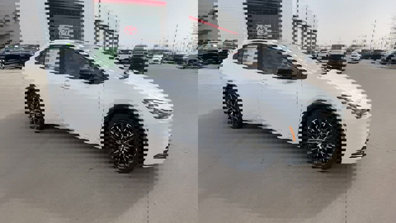 Used 2025 Toyota Prius Limited with VIN JTDACAAU4S3049562 for sale in Kansas City