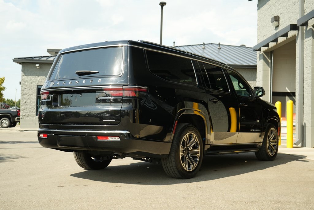 2024 Jeep Wagoneer L Series II photo 13