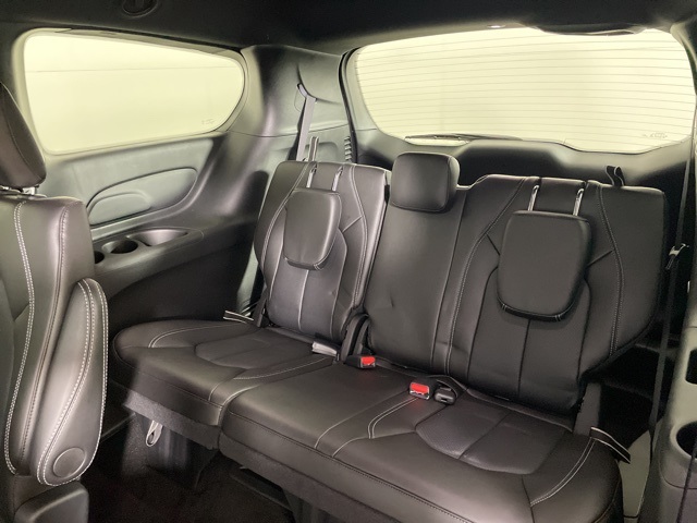 2025 Chrysler Pacifica photo 39