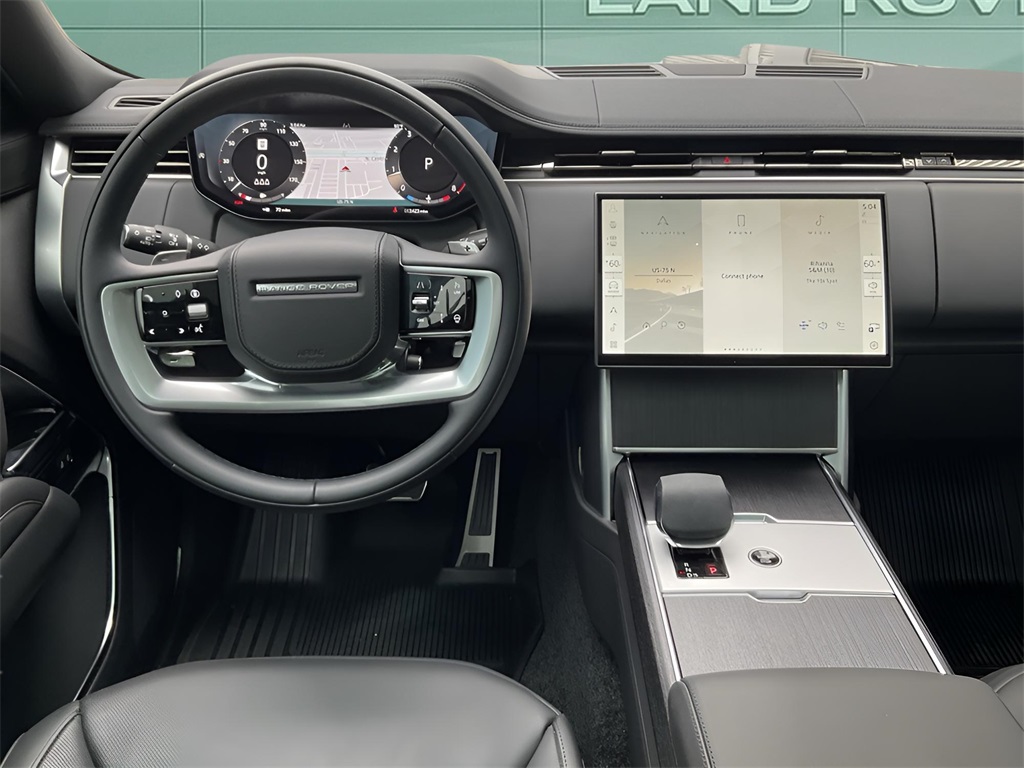 2025 Land Rover Range Rover SE photo 14