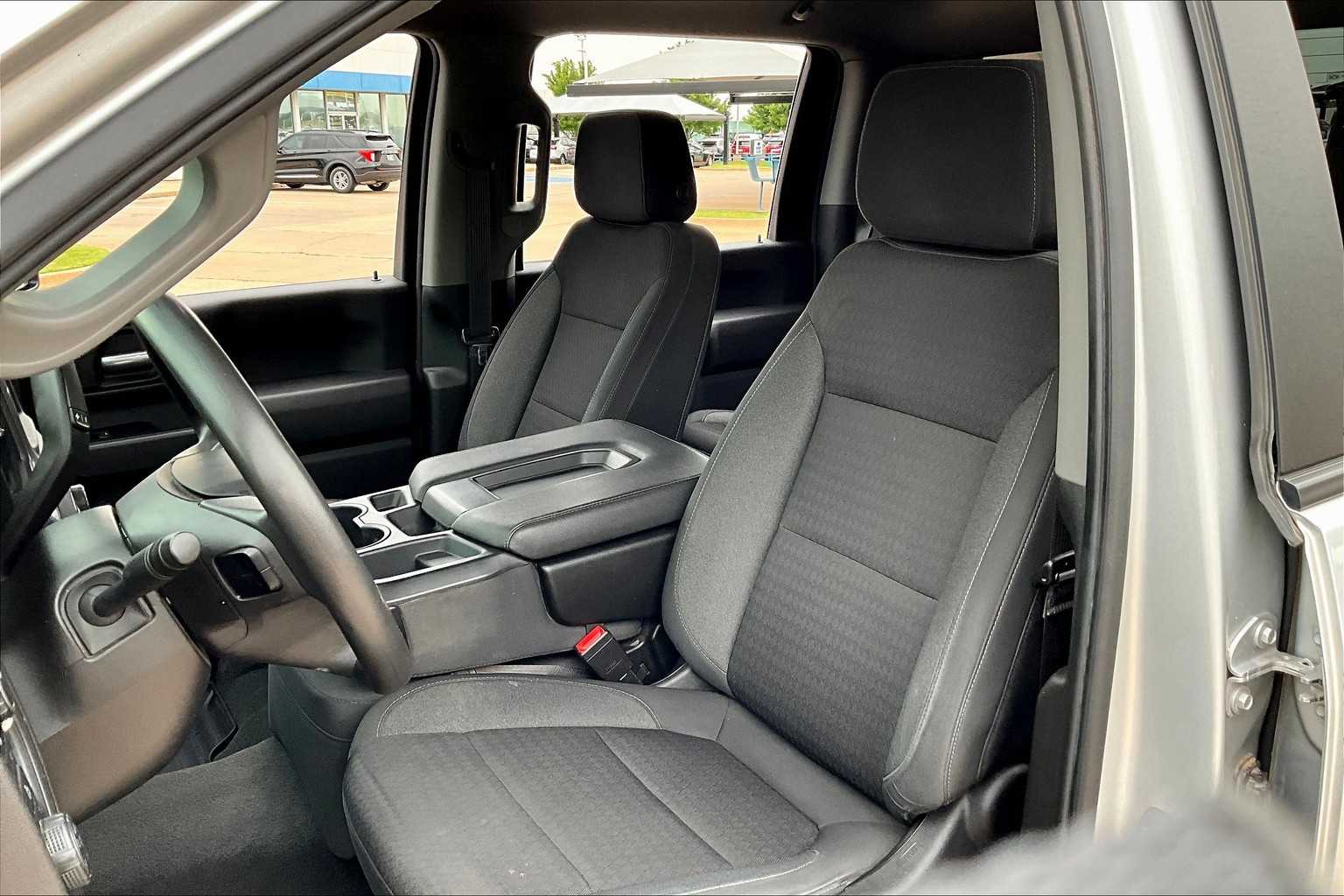 2022 Chevrolet Silverado 2500HD Custom photo 7