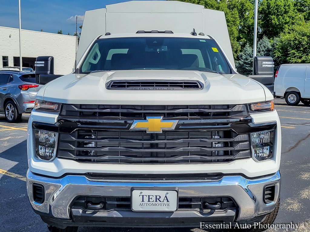 2025 Chevrolet Silverado 3500HD Work Truck photo 2