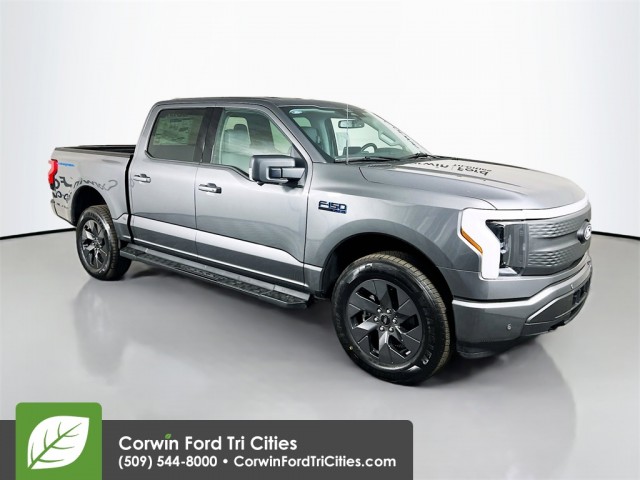 2025 Ford F-150 Lightning Flash's photo