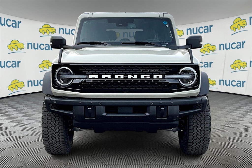 2025 Ford Bronco Badlands photo 2