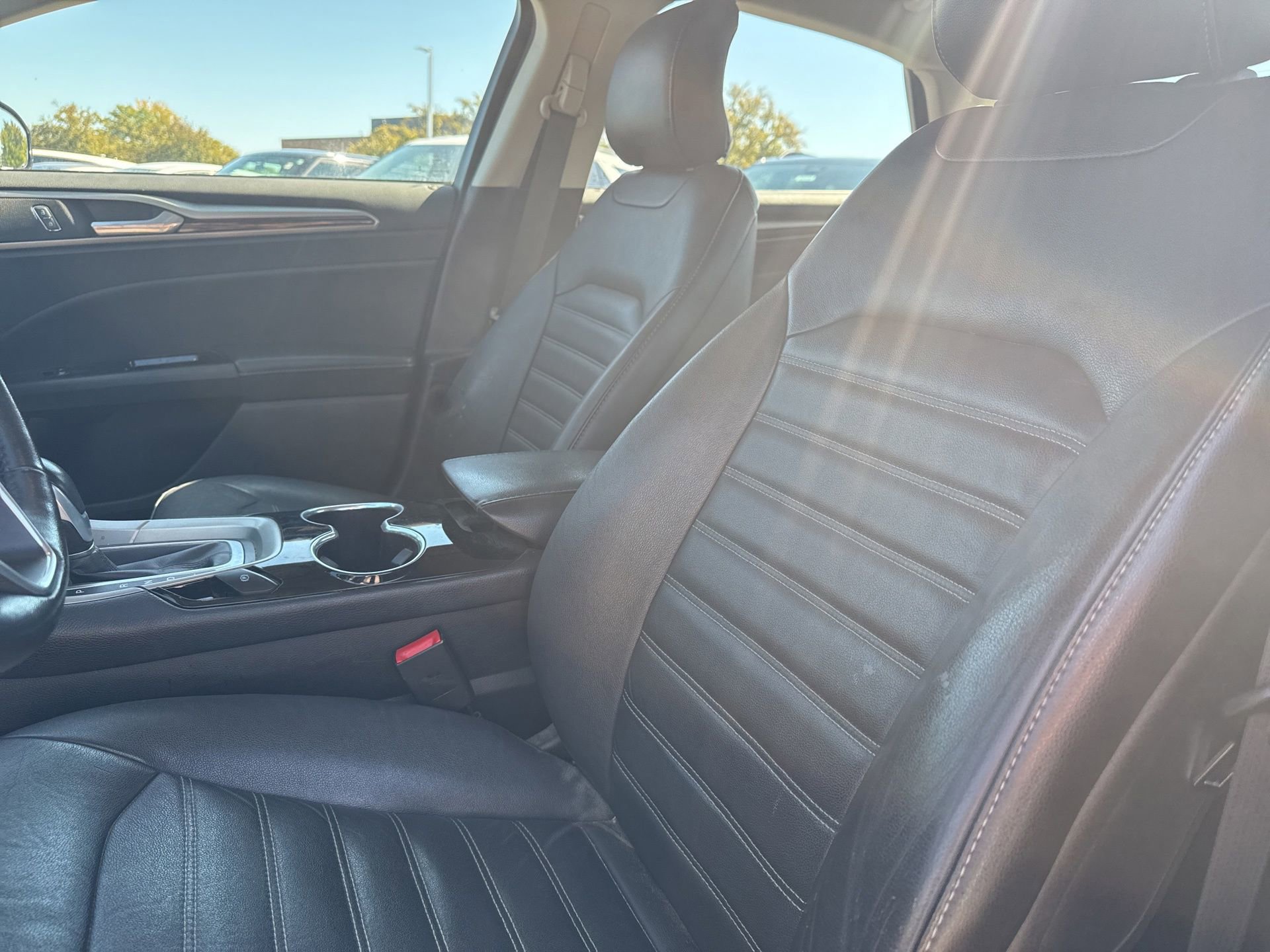 2016 Ford Fusion SE Hybrid photo 10