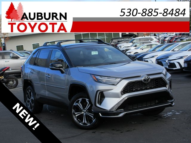 2025 Toyota RAV4 XSE's photo